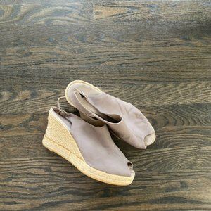 Eric Michael Taupe Wedges